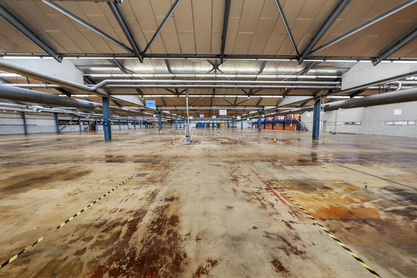 Logistikzentrum in Schmitten - Foto 6 von 13