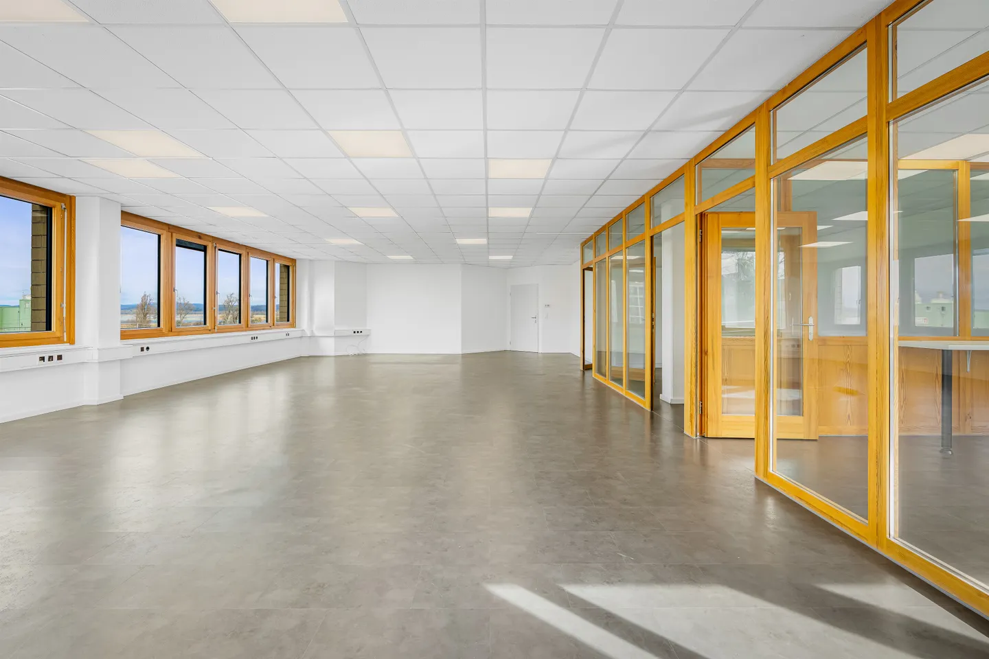 Helle Bürofläche zu vermieten - Foto 4 von 11