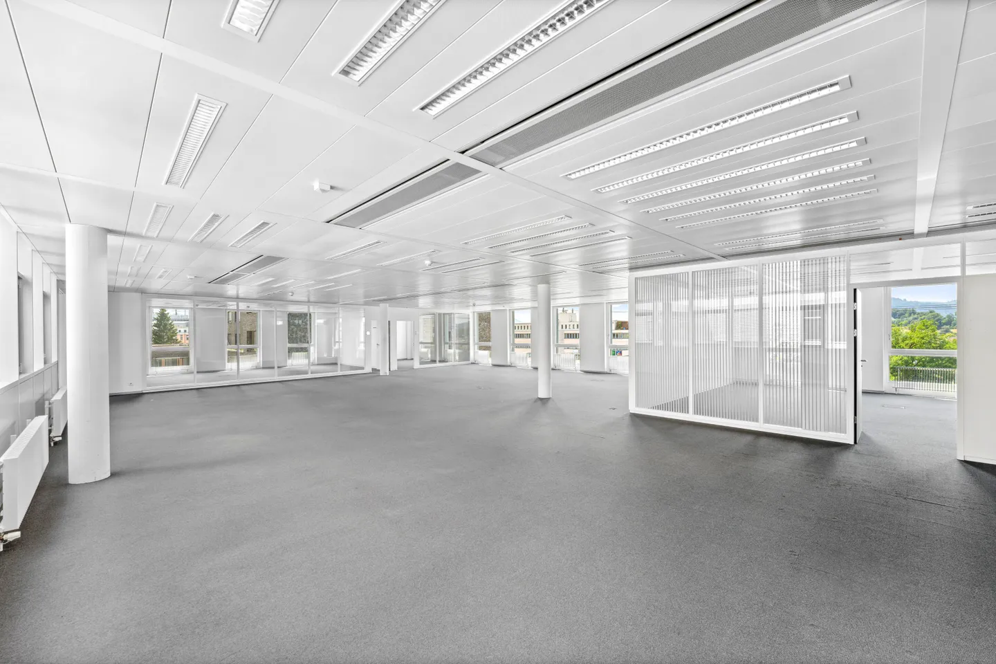 Modern Office Space in Gümligen - Photo 3 of 9