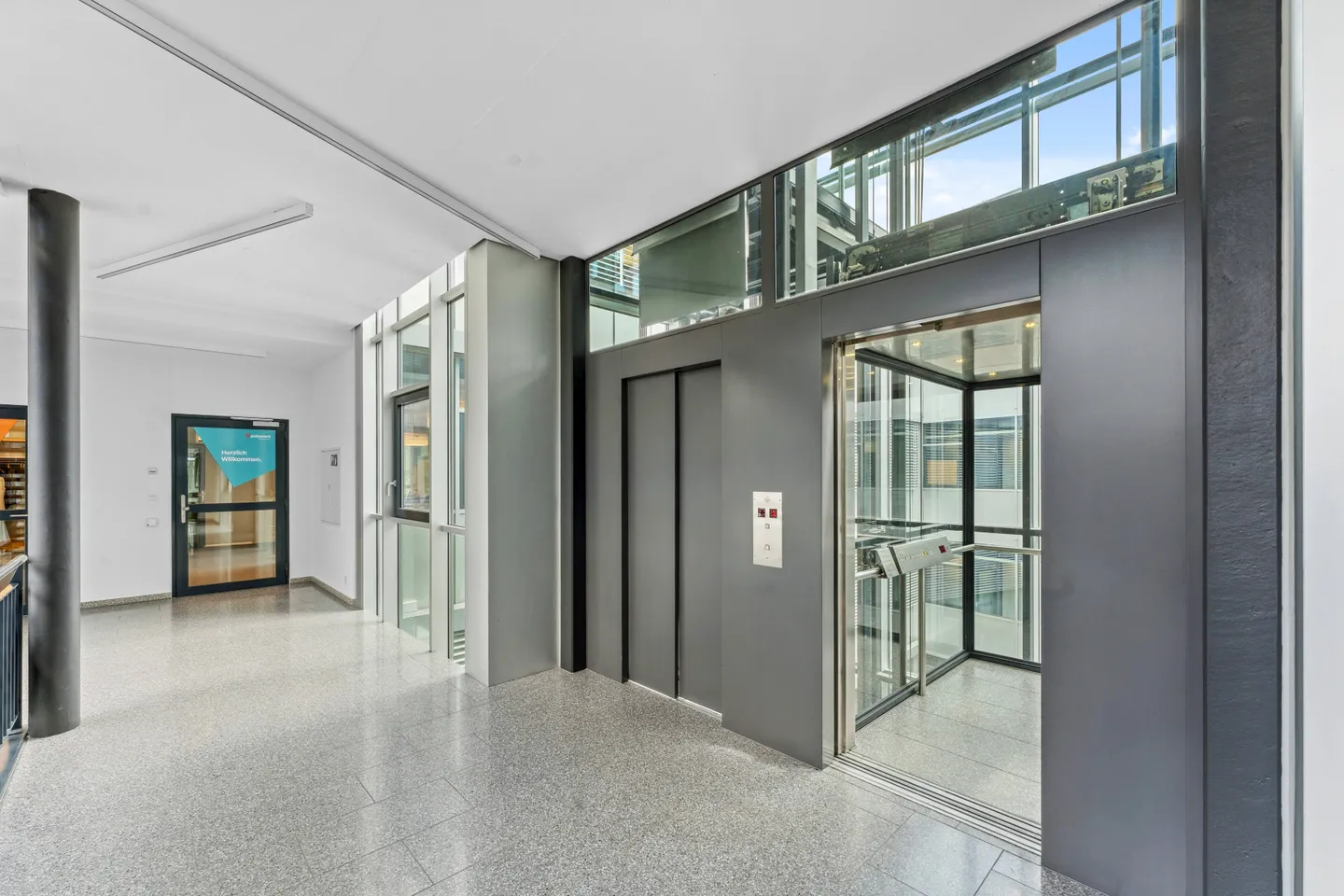 Modern Office Space in Gümligen - Photo 6 of 9
