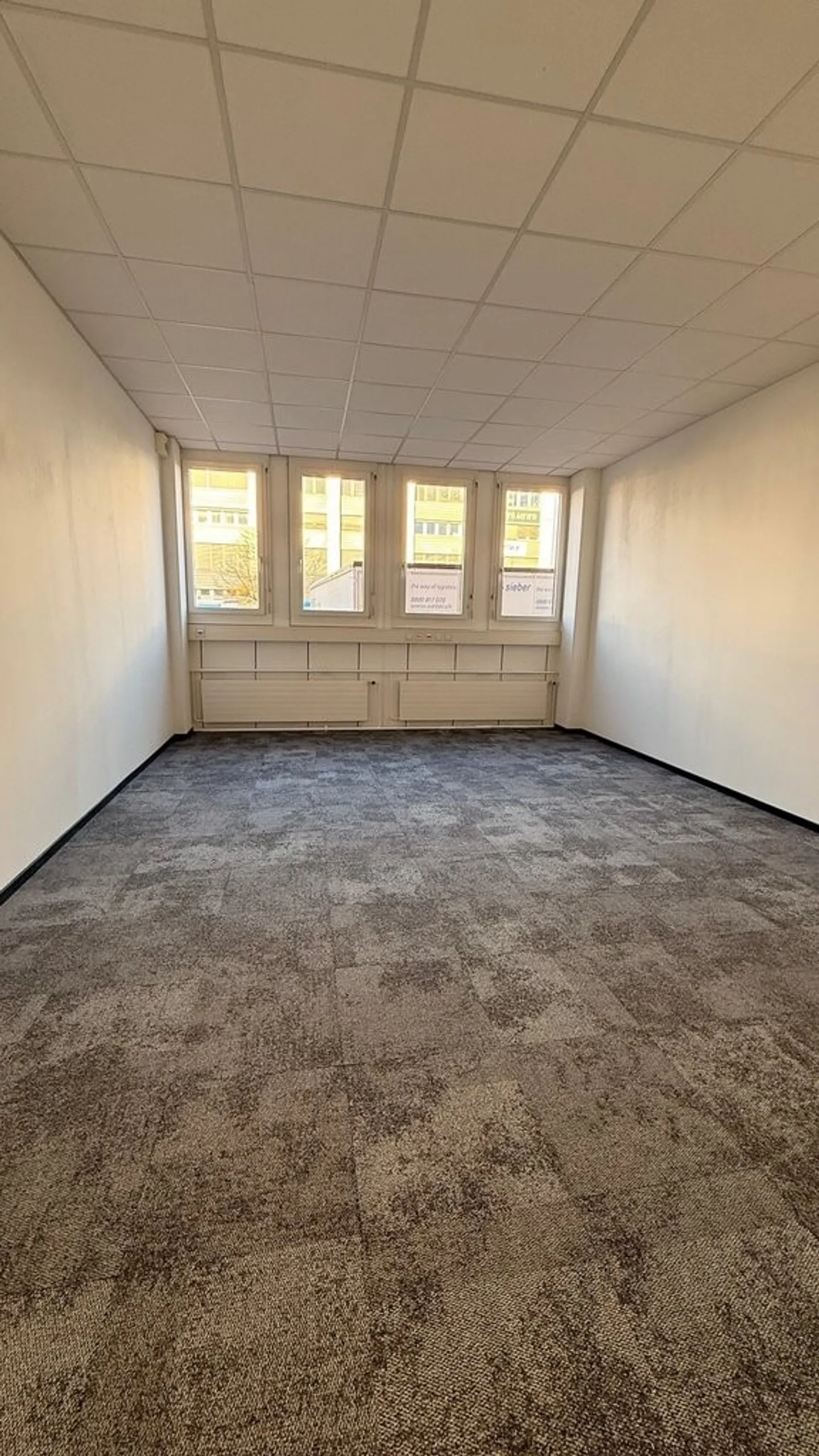 Bureaux modernes aménagés - Photo 6 sur 6
