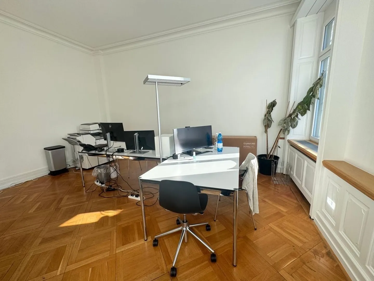 Attractive office space in the heart of Bahnhofstrasse! - Photo 4 of 8