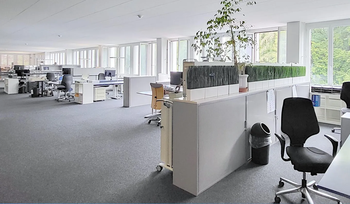 Nouvelles surfaces partielles - espace de bureau entièrement développé - env. 620 m2! - Photo 6 sur 10