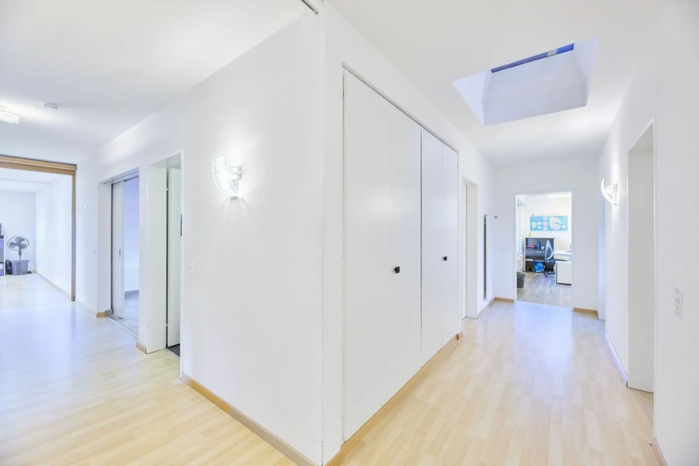 Büro mit atemberaubender Aussicht - Foto 8 von 12