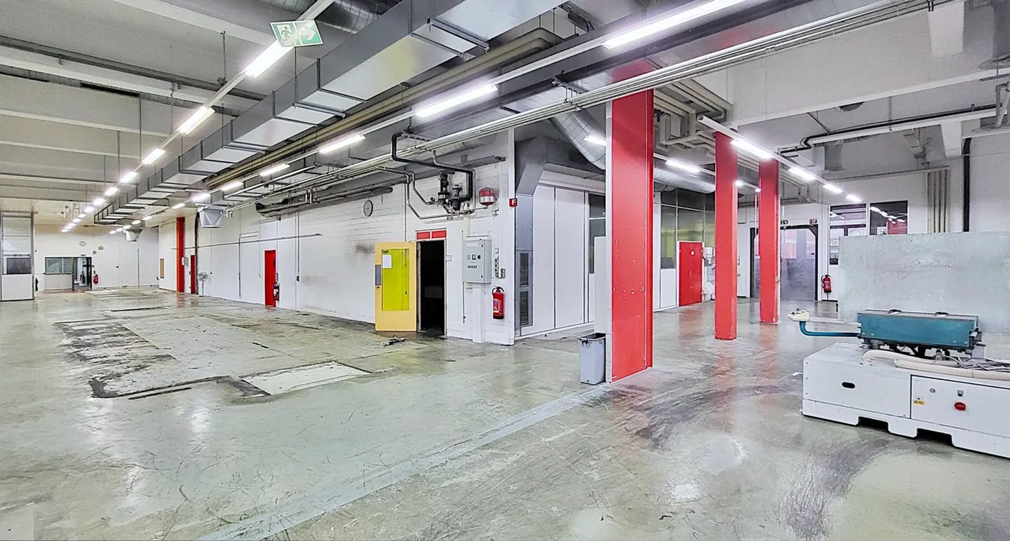 Votre nouveau site de production à Zofingen - près de 3 000 m2 de production, de stockage et de bureau ! - Photo 5 sur 13