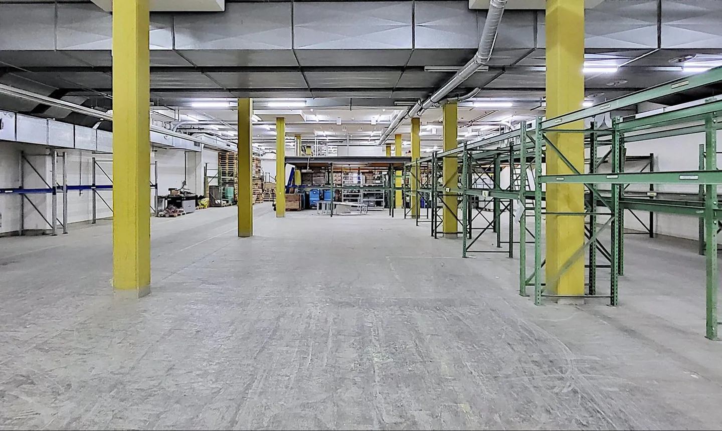 Votre nouveau site de production à Zofingen - près de 3 000 m2 de production, de stockage et de bureau ! - Photo 11 sur 13