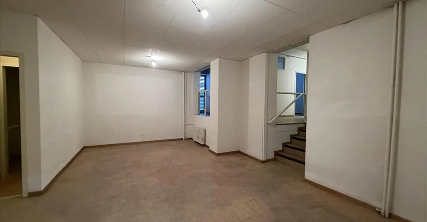 Bureau Spacieux Près de la Gare - Photo 7 sur 8