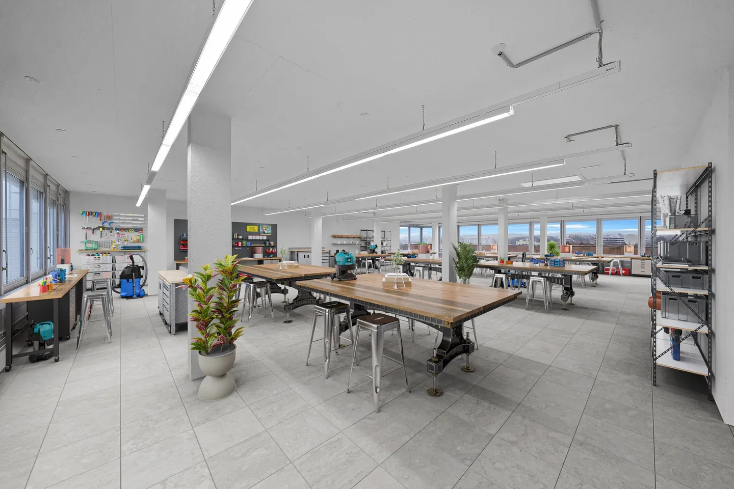Spacious commercial space with 1,000 kg/m² floor load! - Photo 1 of 13