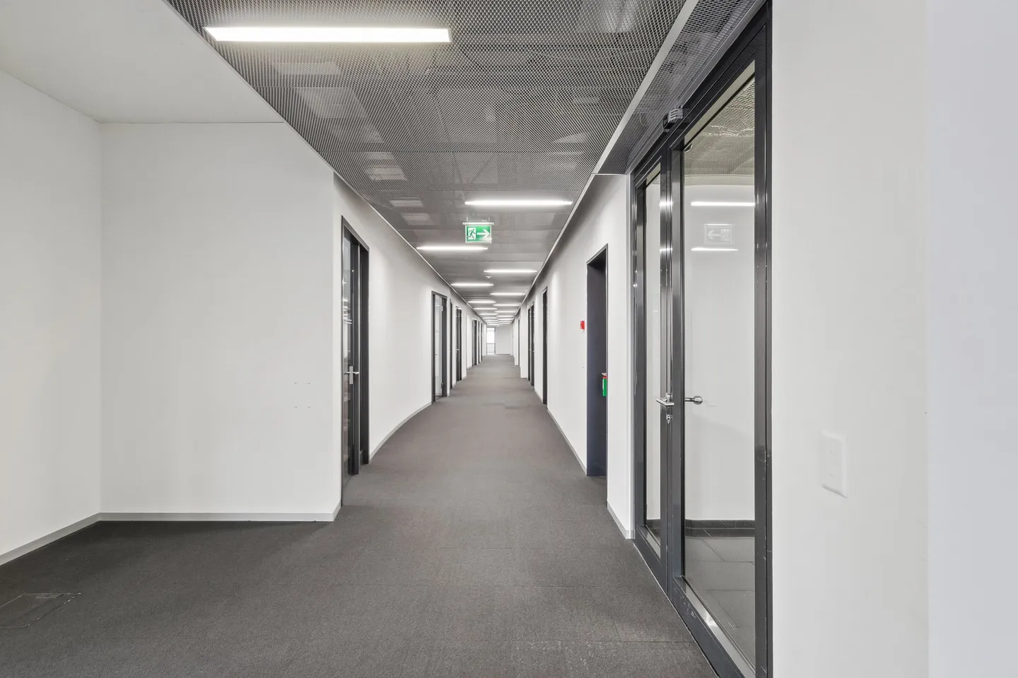 Expanded Office in Trendy Glattpark - Photo 5 of 12