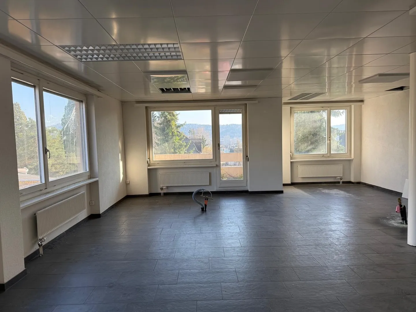 Espace de bureau - Photo 1 sur 2