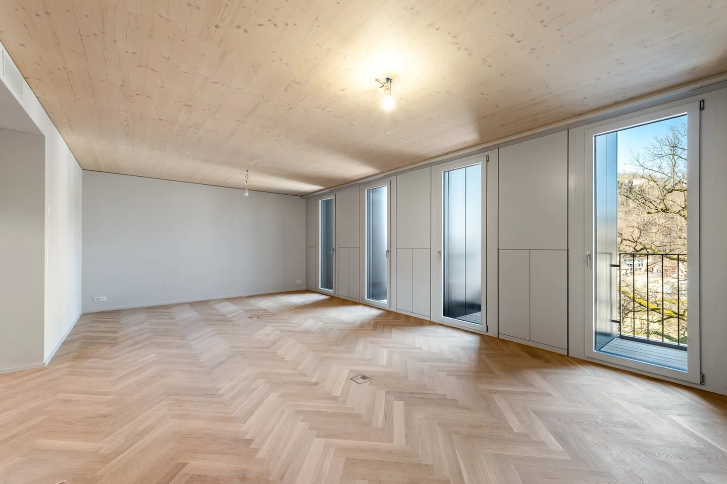 Old Town Flair & New Building Comfort: Your New Practice Rooms - Photo 2 of 8