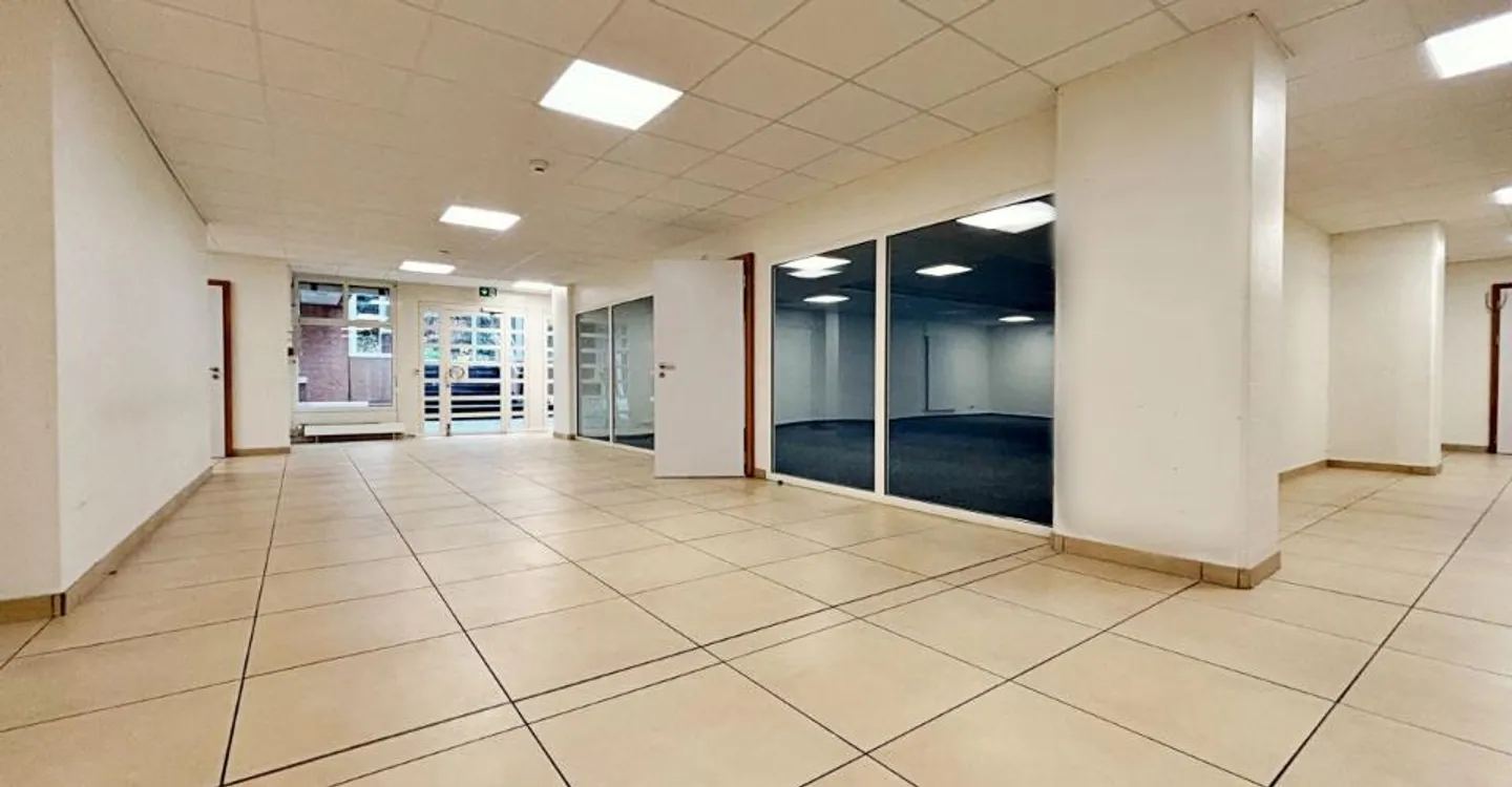 Office - Photo 4 of 13