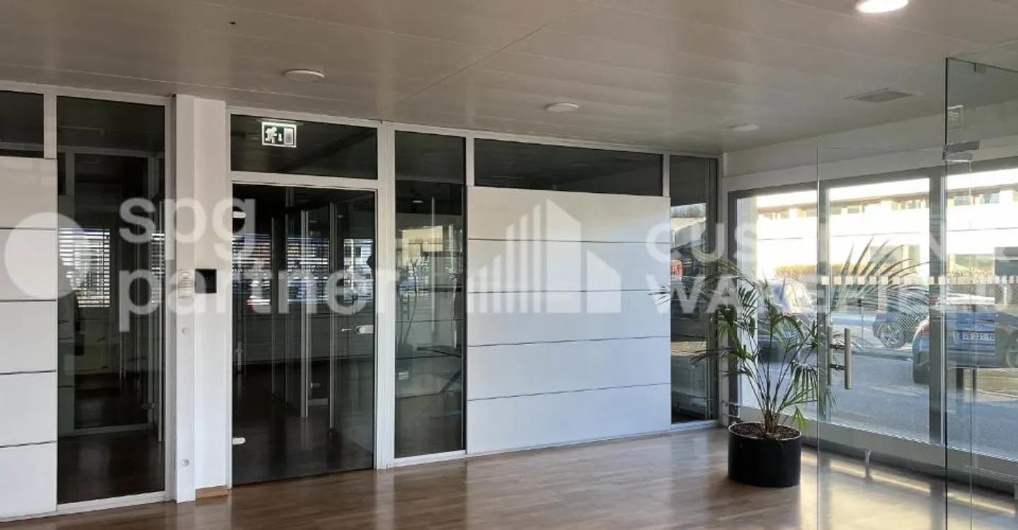 Office - Photo 4 of 13