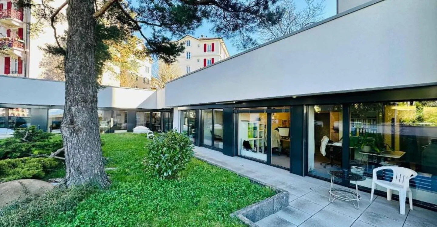Bureau Lumineux à Lausanne - Photo 1 sur 4