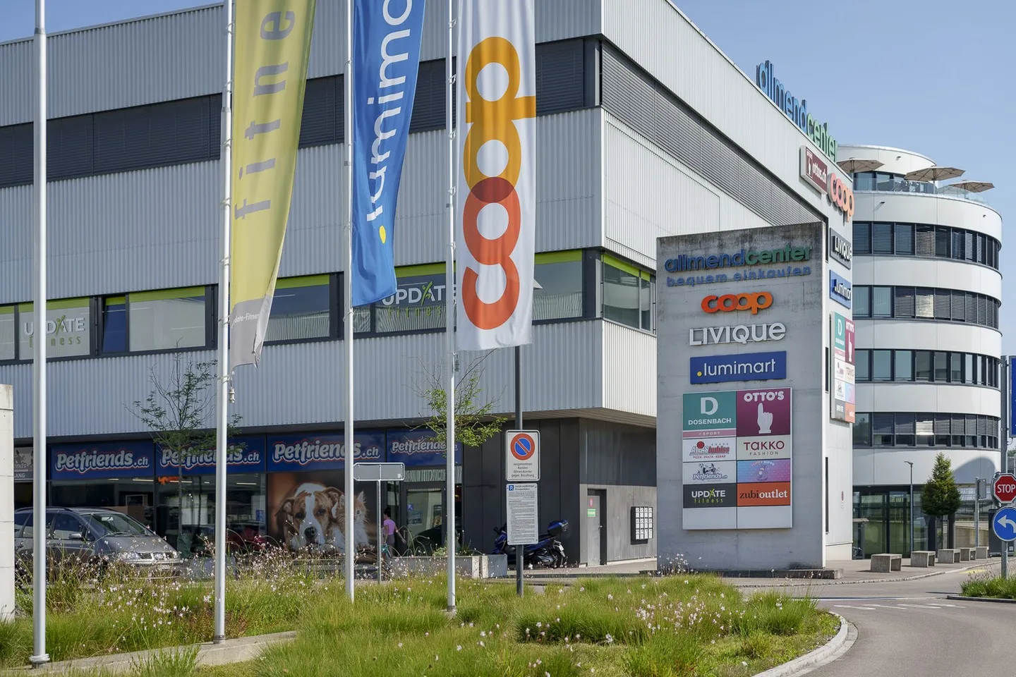 Espace commercial de 100-600m2 pour coiffure, beauté et santé au Allmendcenter Frauenfeld - Photo 1 sur 9