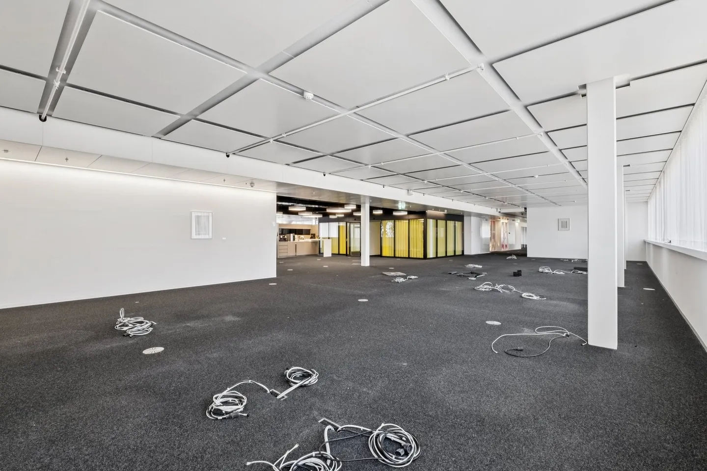 Bureau Openspace - Flexible & Adaptable, parfait pour votre entreprise ! - Photo 8 sur 12