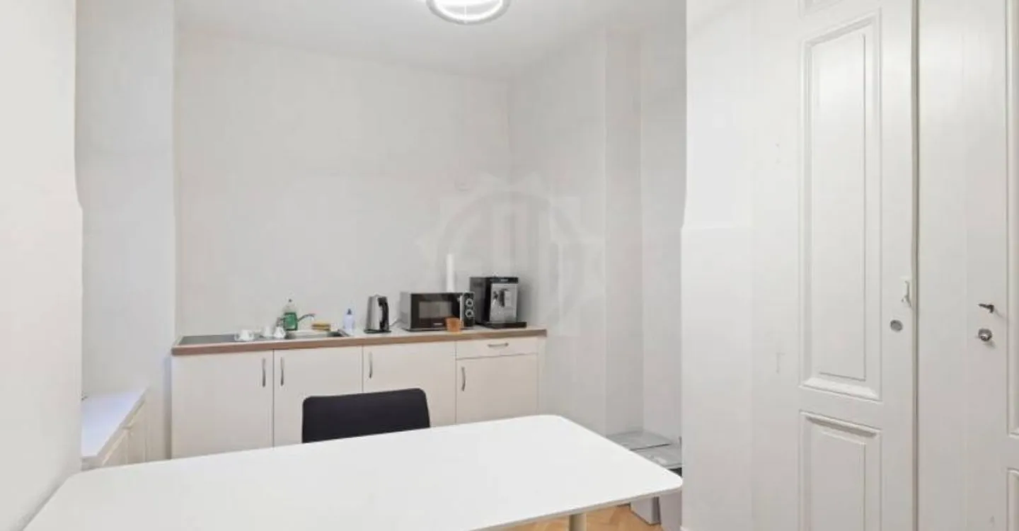 Office - Photo 4 of 11