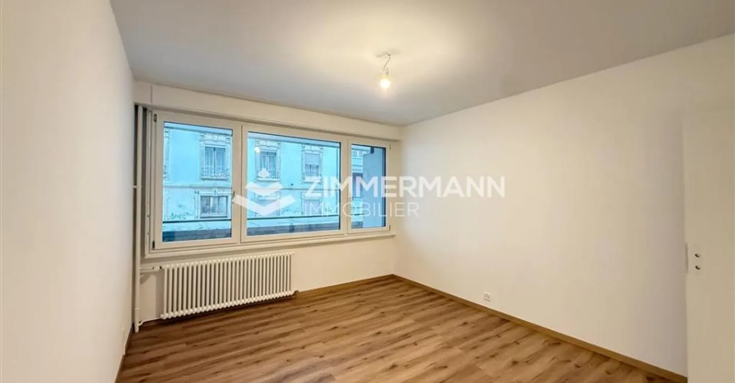 Espace Commercial aux Eaux-Vives - Photo 2 sur 5