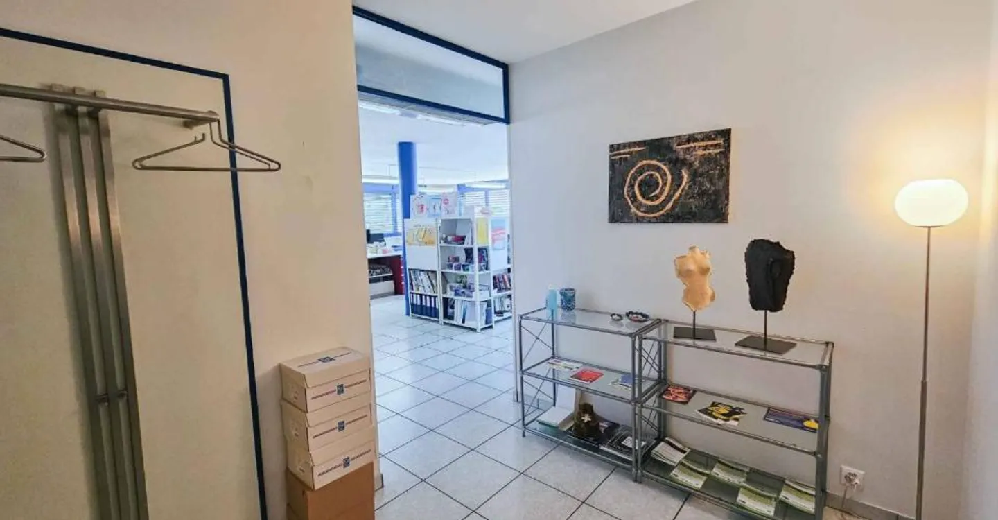Office - Photo 8 of 10