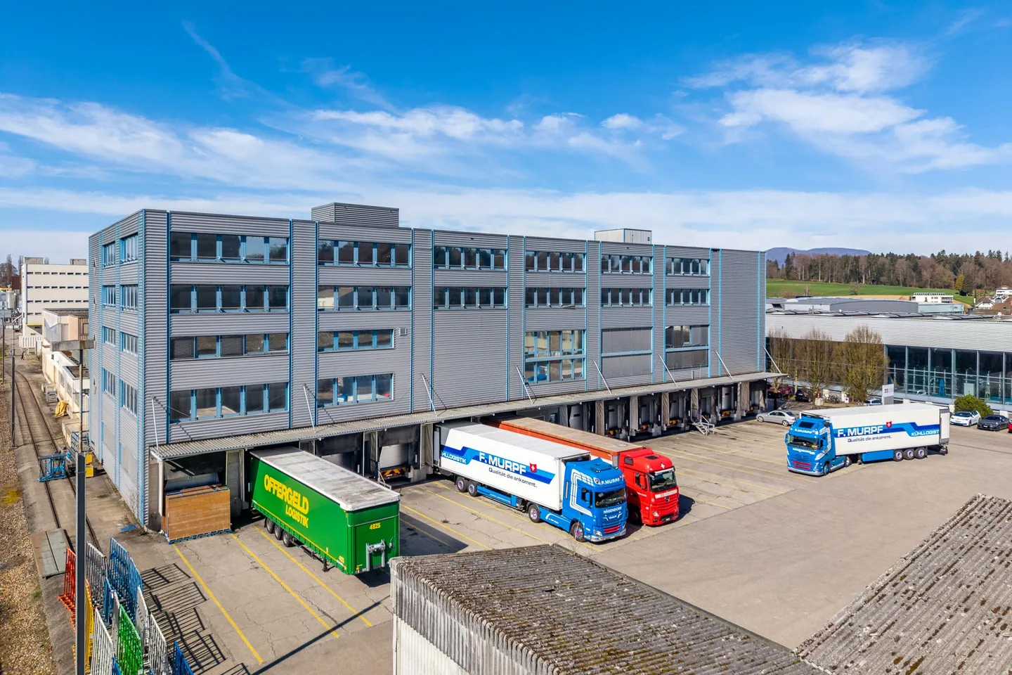 Jusqu'à 20 000 m2 d'espaces de stockage et de logistique attractifs - disponibles à partir de 2028 à Bützberg - Photo 4 sur 13