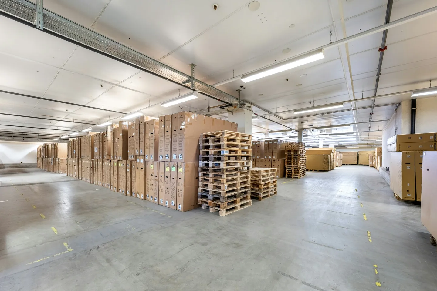 Espaces de stockage abordables avec une infrastructure et une connexion idéales - Photo 13 sur 13