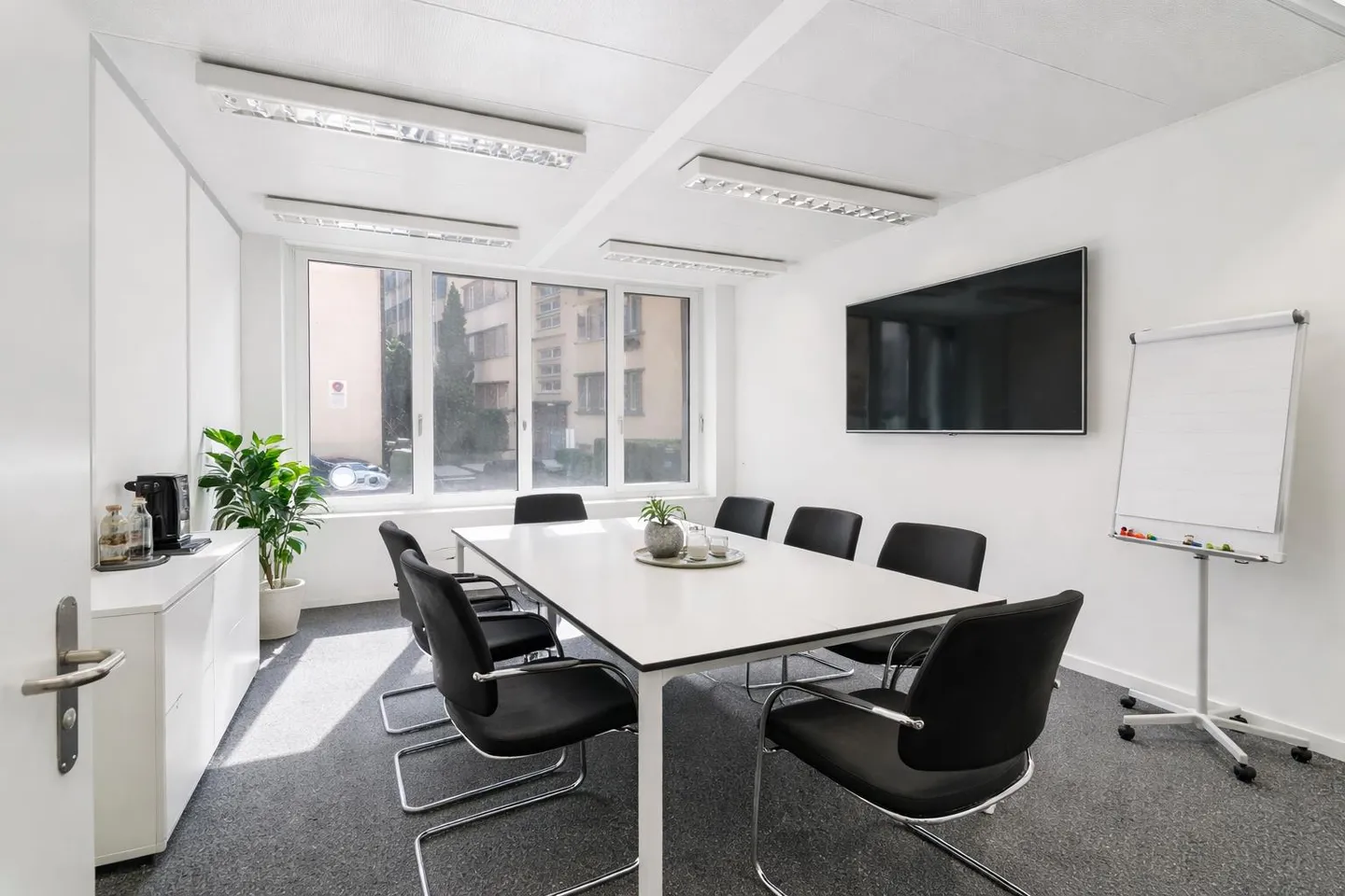Espace de bureau de 420 m² près du lac ! - Photo 4 sur 13