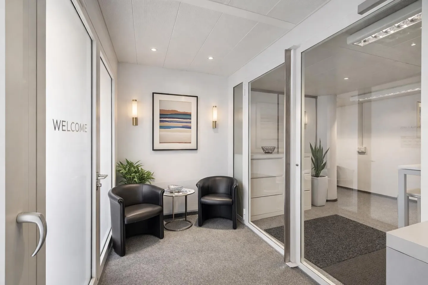 Espace de bureau de 420 m² près du lac ! - Photo 8 sur 13