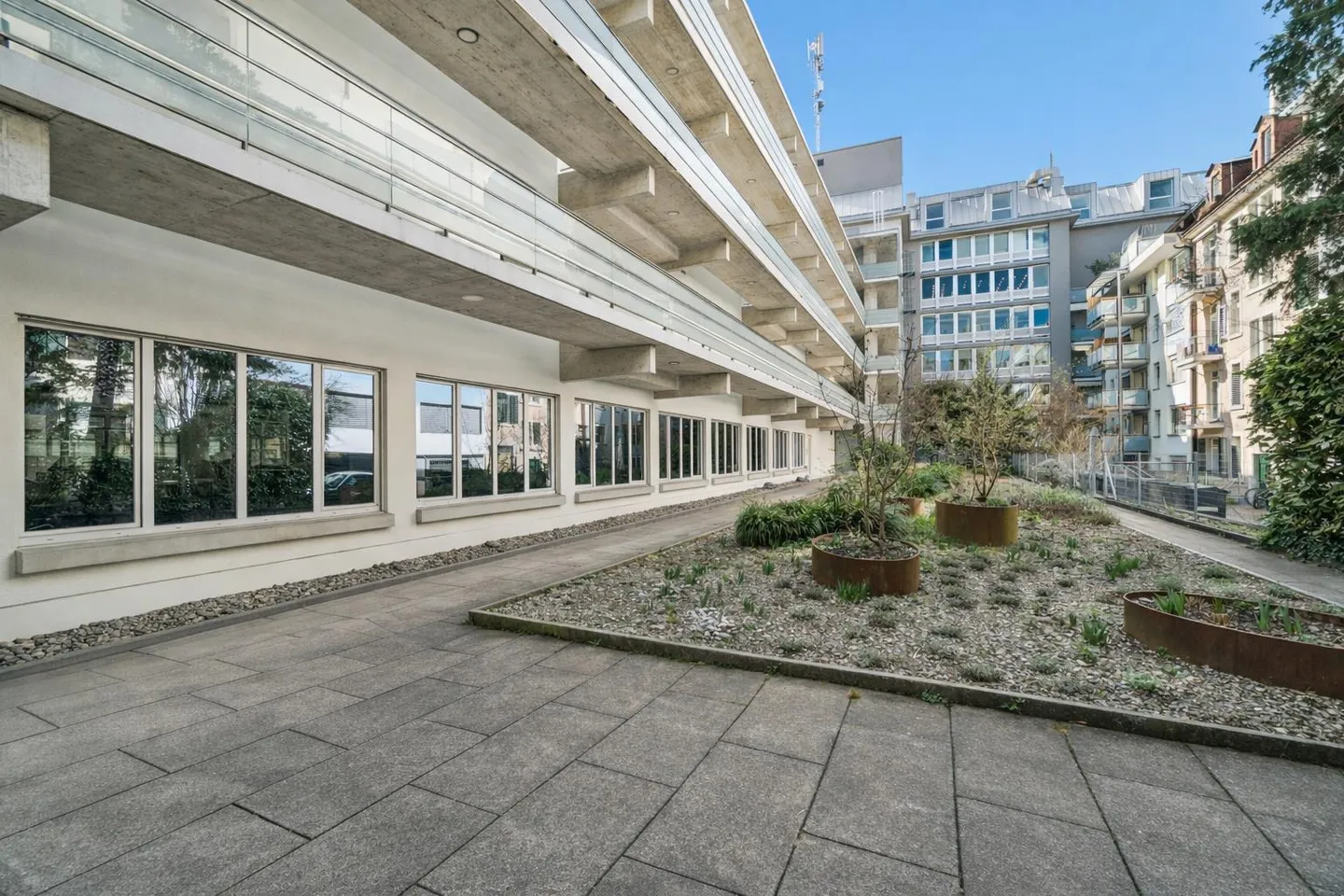 Espace de bureau de 420 m² près du lac ! - Photo 12 sur 13