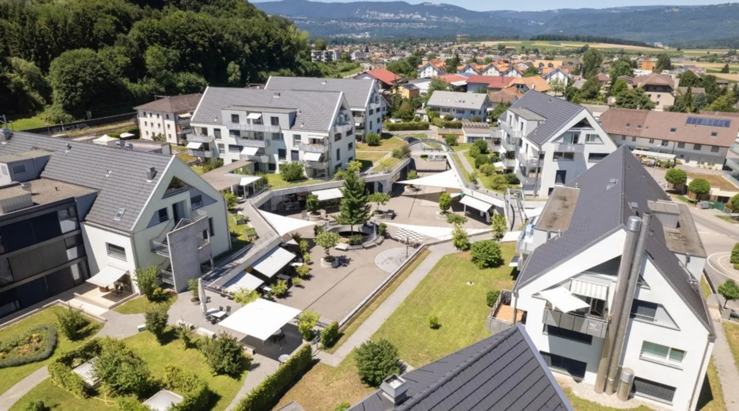 Attraktive Gewerbeflächen im lebendigen Zentrum von Studen BE  ideale Lage für Ihren Geschäftserfolg - Photo 3 sur 6