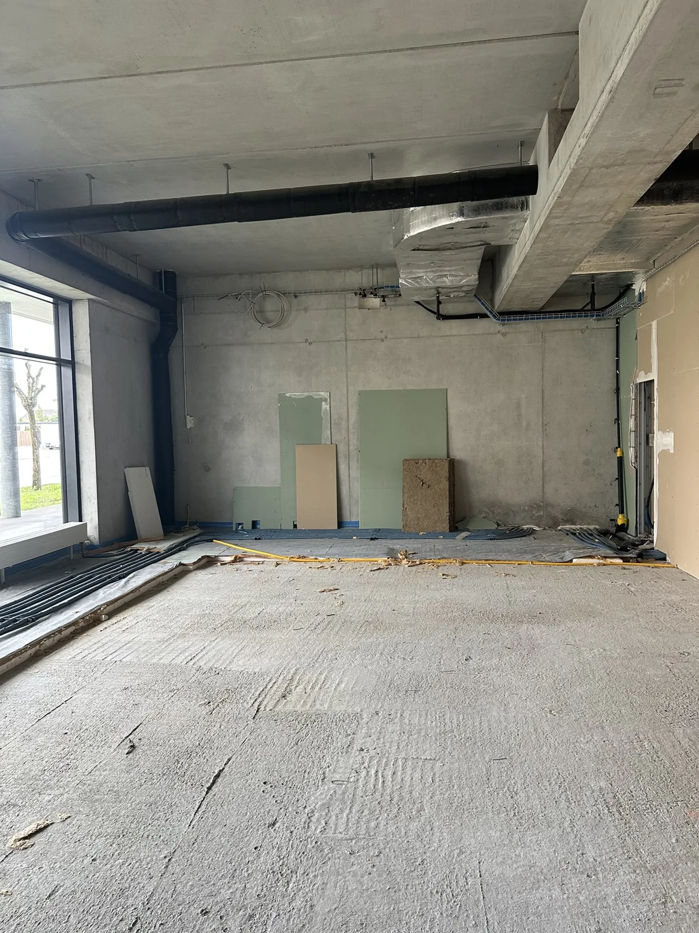 Attraktive Gewerbeflächen im lebendigen Zentrum von Studen BE  ideale Lage für Ihren Geschäftserfolg - Photo 6 sur 6