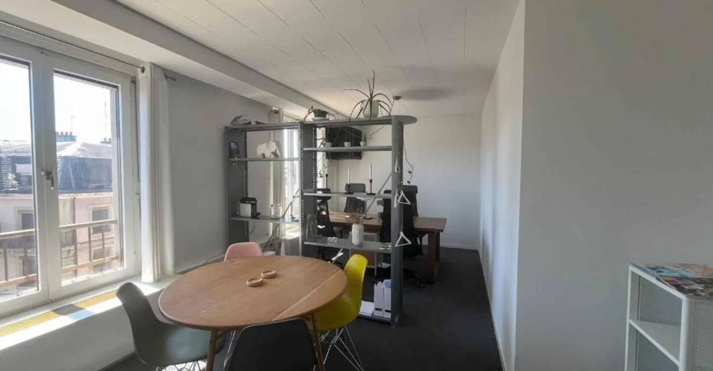 Office - Photo 2 of 6