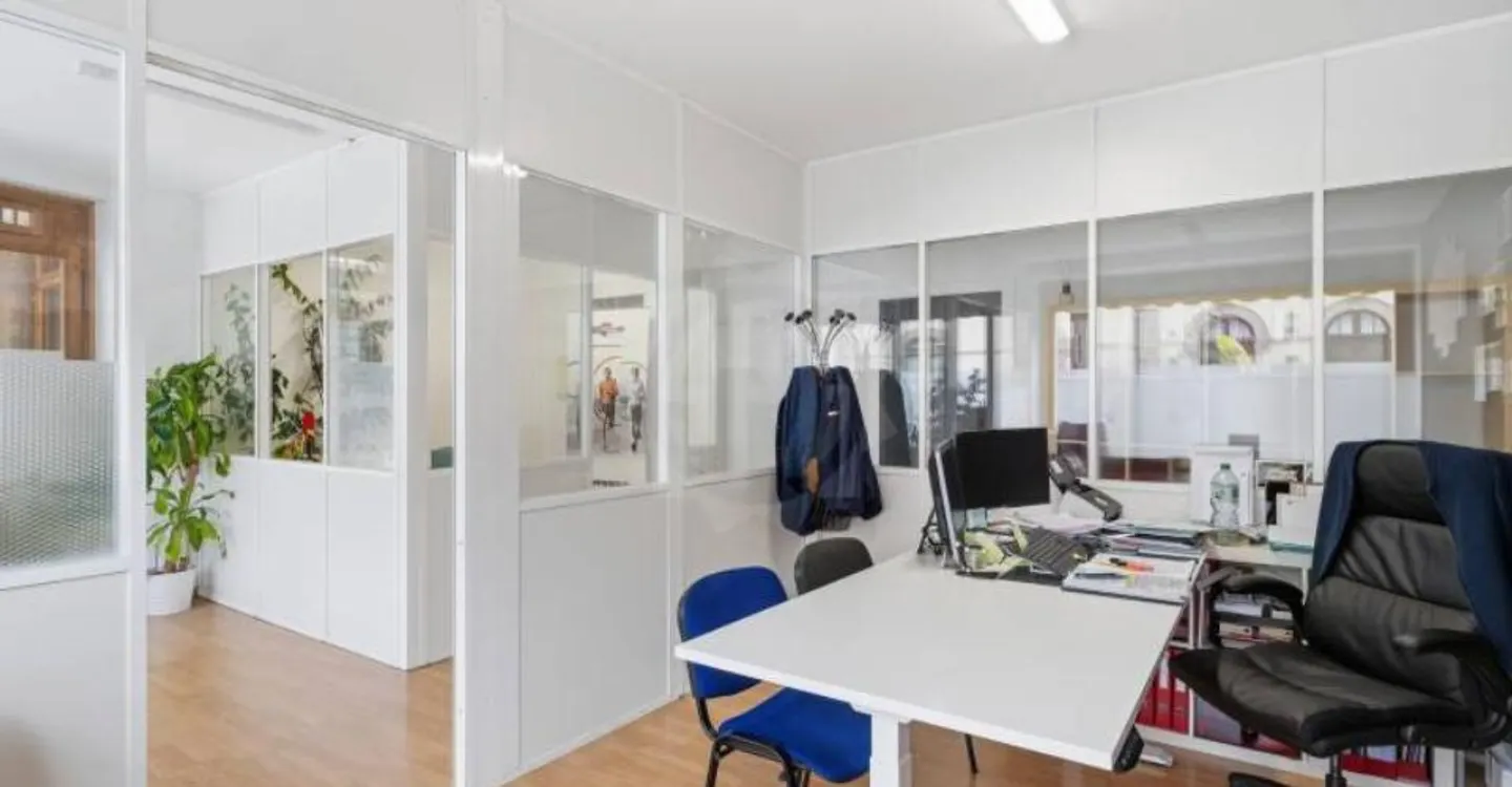 Bureau lumineux à Genève - Photo 6 sur 12