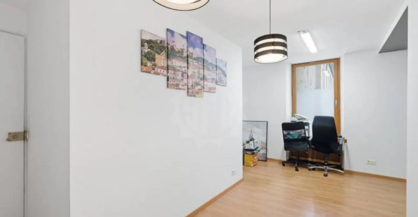 Bureau lumineux à Genève - Photo 9 sur 12