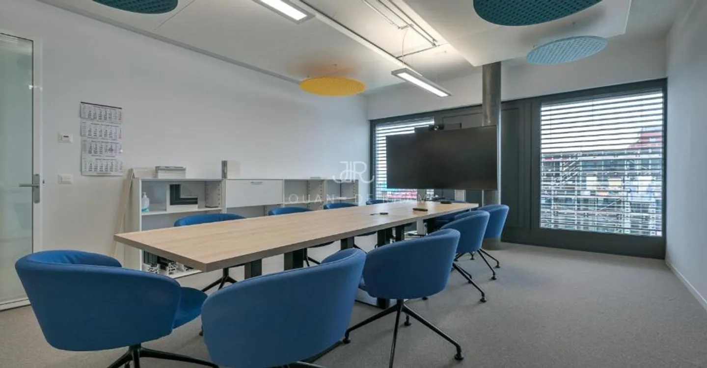 Office - Photo 2 of 13
