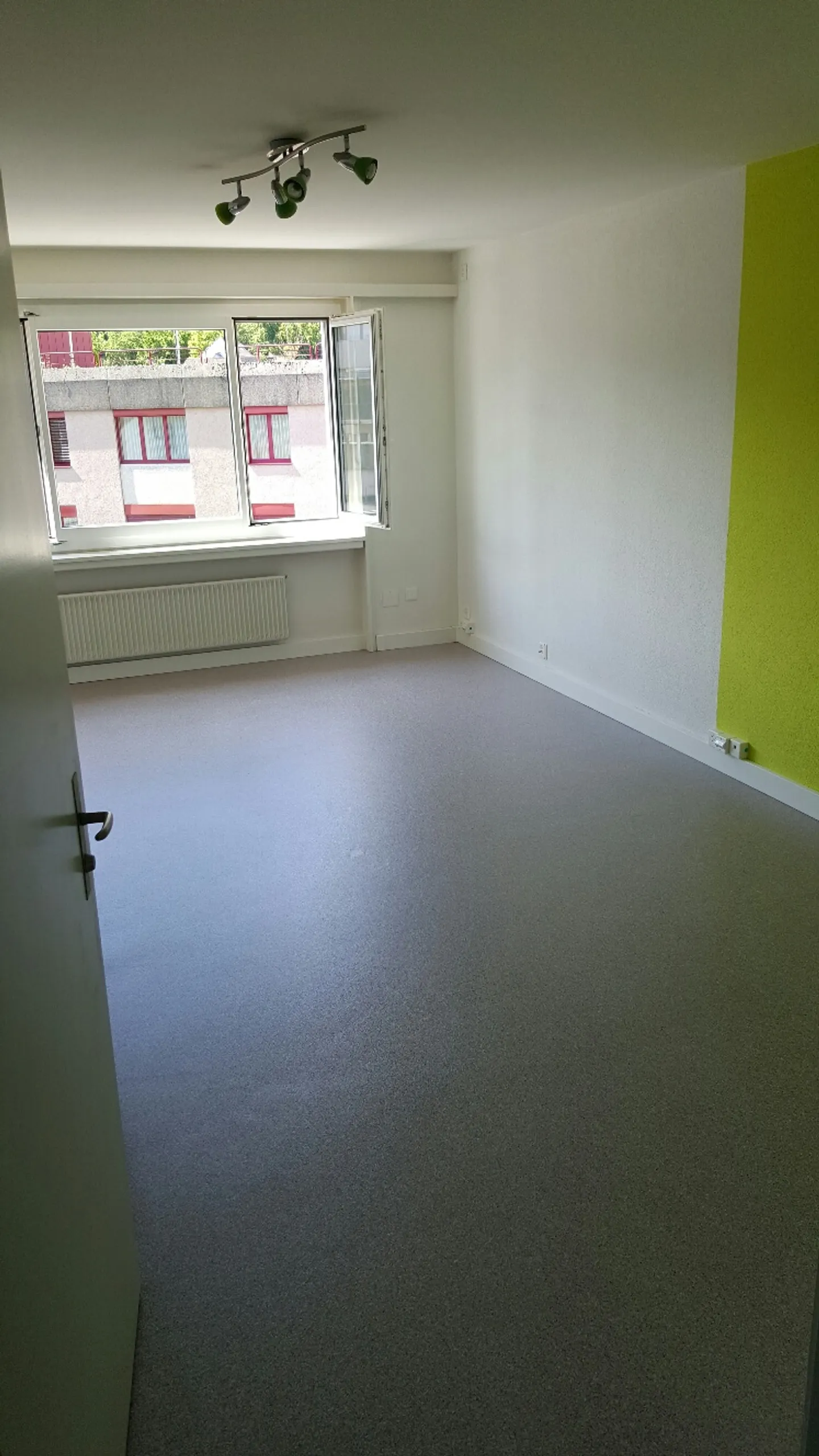 Ufficio - Spazio per Pratica - Spazio Atelier direttamente alla Stazione! - Foto 5 di 9