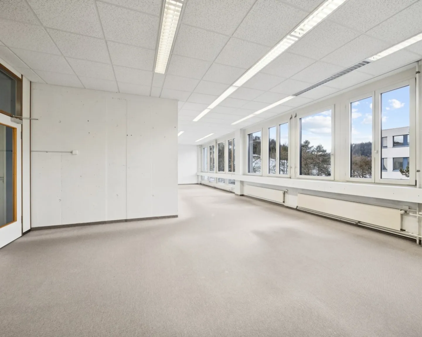 Office & Storage Space for Flexible Use with Access to Goods Lift - Photo 7 of 10