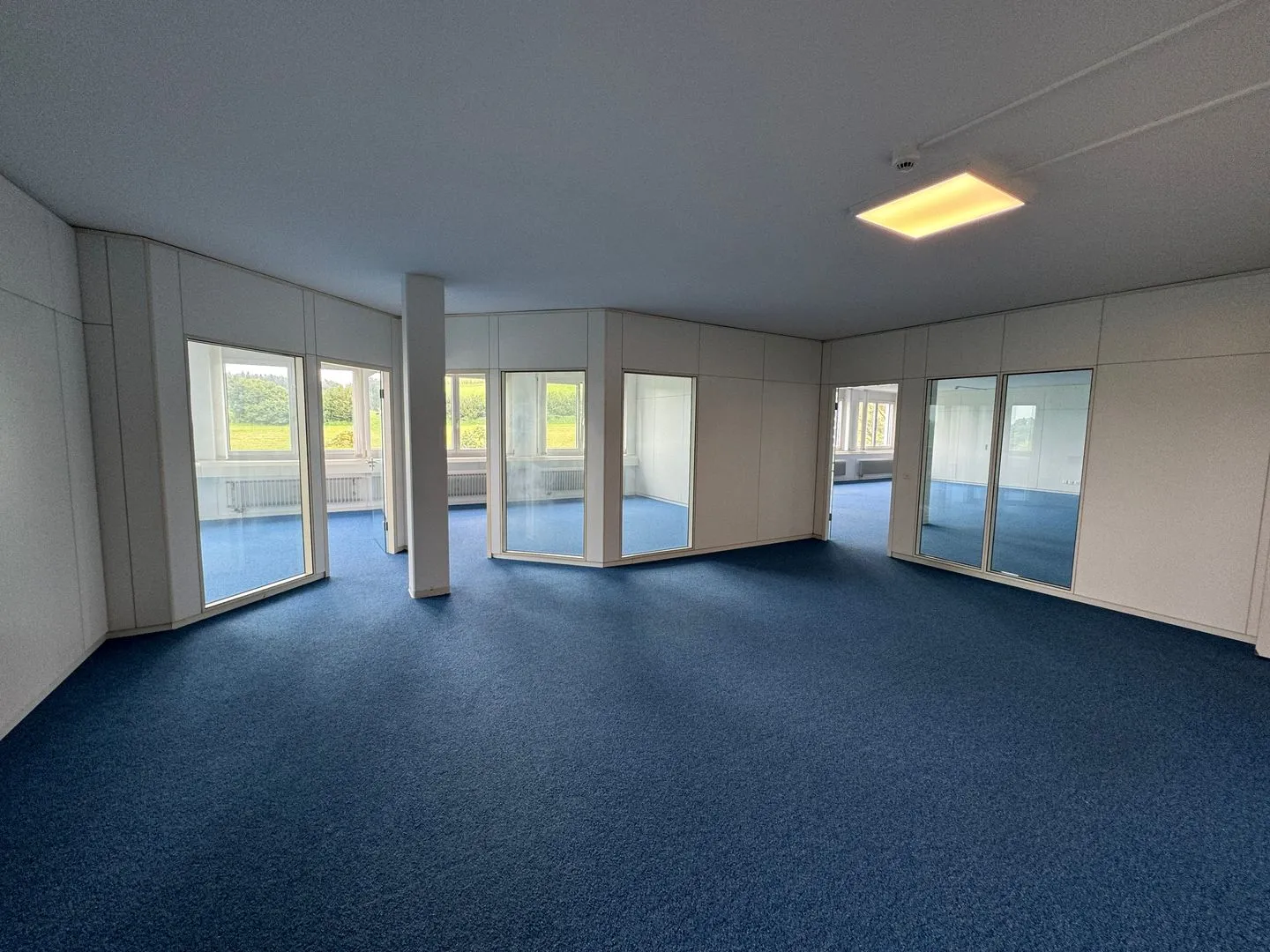 Spacious office and commercial space for rent in Sempach-Station - Photo 2 of 13