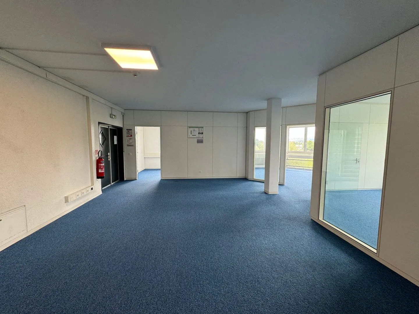 Spacious office and commercial space for rent in Sempach-Station - Photo 3 of 13