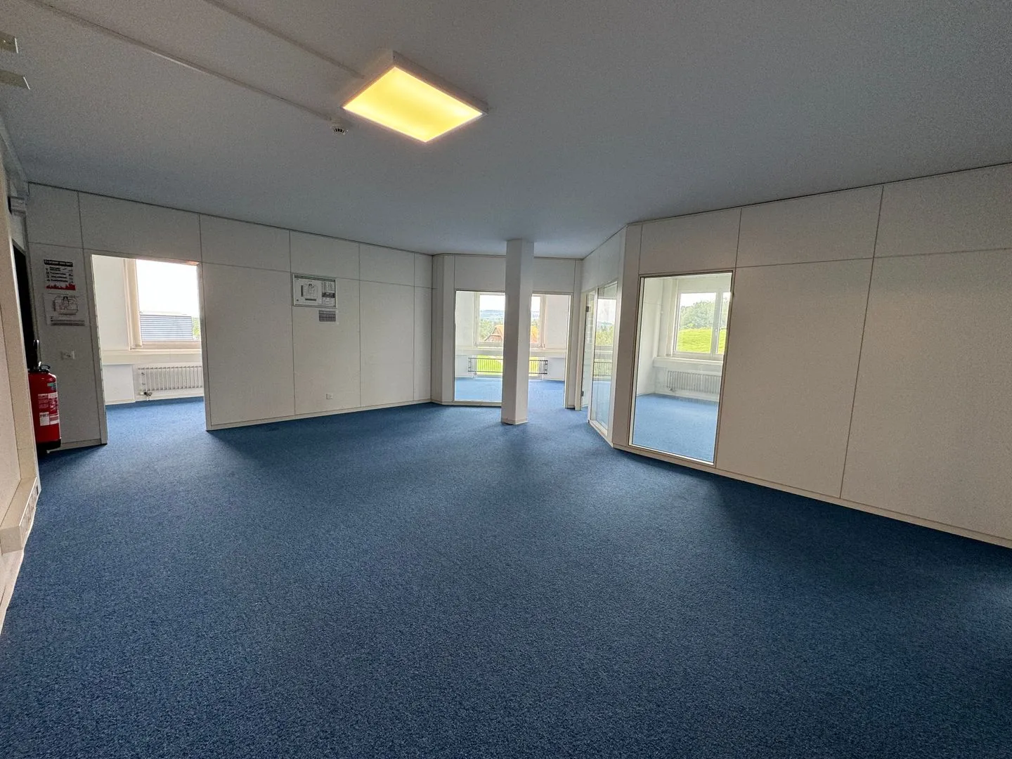 Spacious office and commercial space for rent in Sempach-Station - Photo 4 of 13