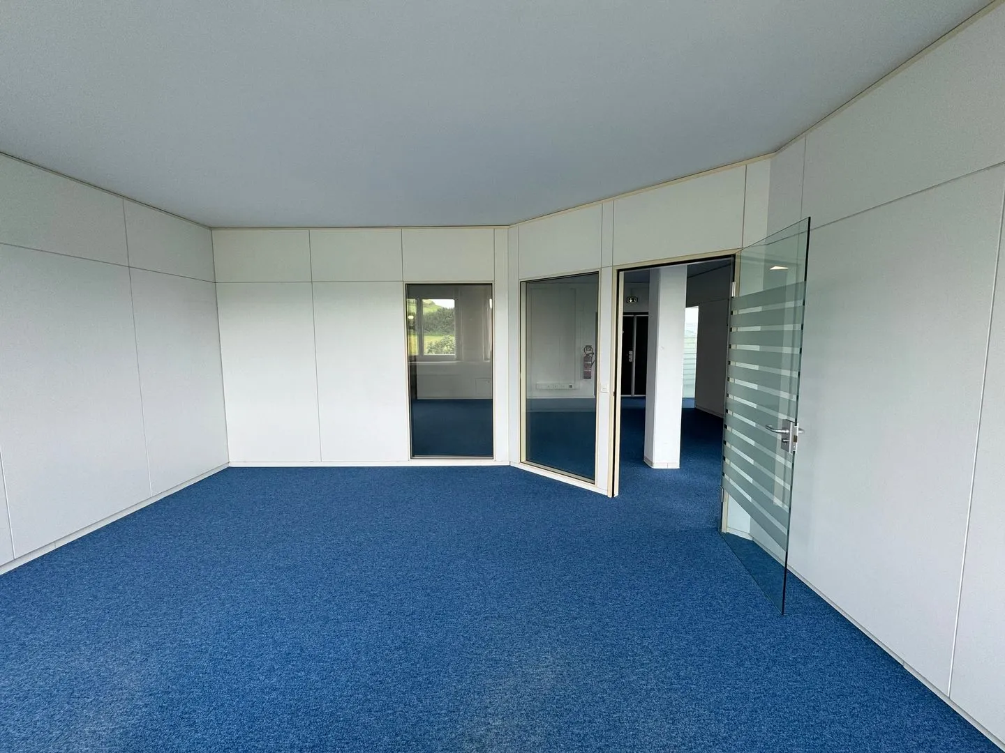 Spacious office and commercial space for rent in Sempach-Station - Photo 13 of 13