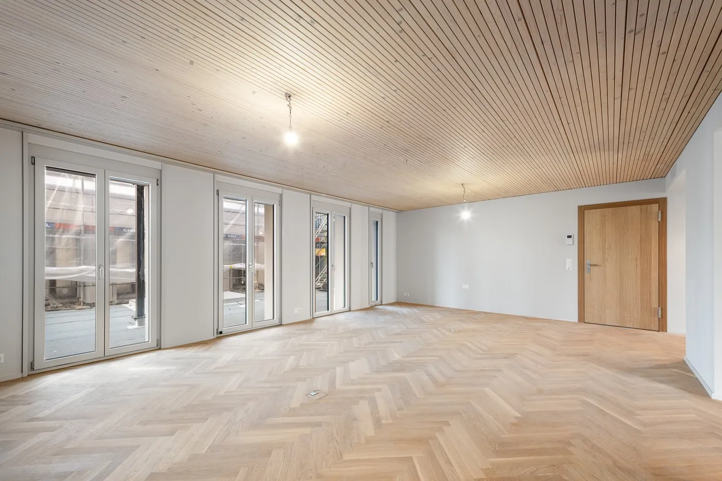 Old Town Flair & New Building Comfort: Your New Practice Rooms - Photo 4 of 8