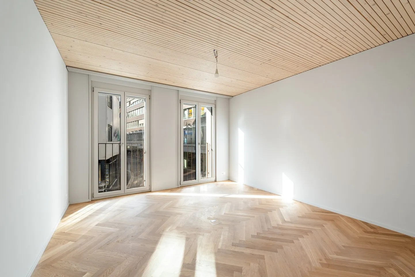 Old Town Flair & New Building Comfort: Your New Practice Rooms - Photo 6 of 8