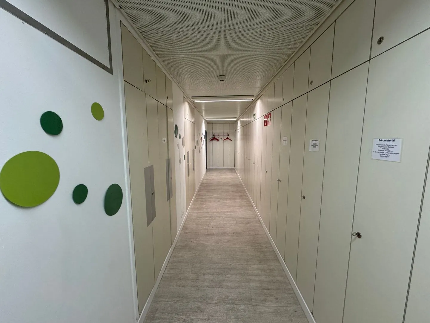 Spazio ufficio e commerciale centrale con vista sull'Aare - Foto 5 di 13