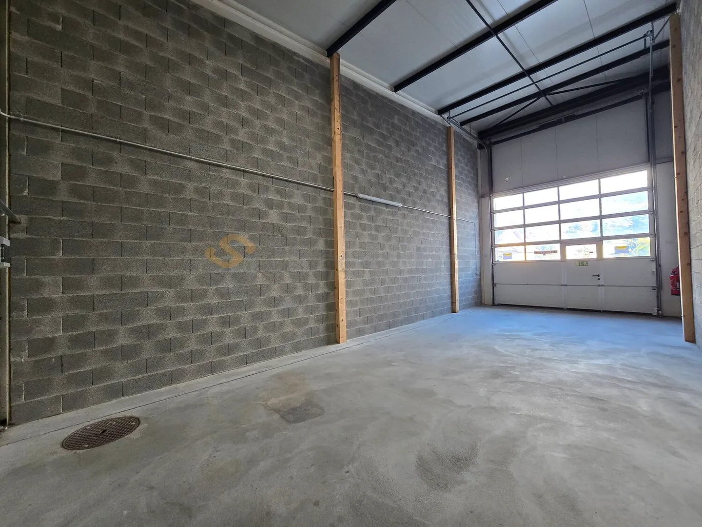 Espace commercial spacieux de 60m² - Photo 3 sur 5