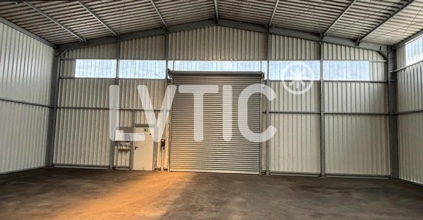 Warehouse - Photo 2 of 6