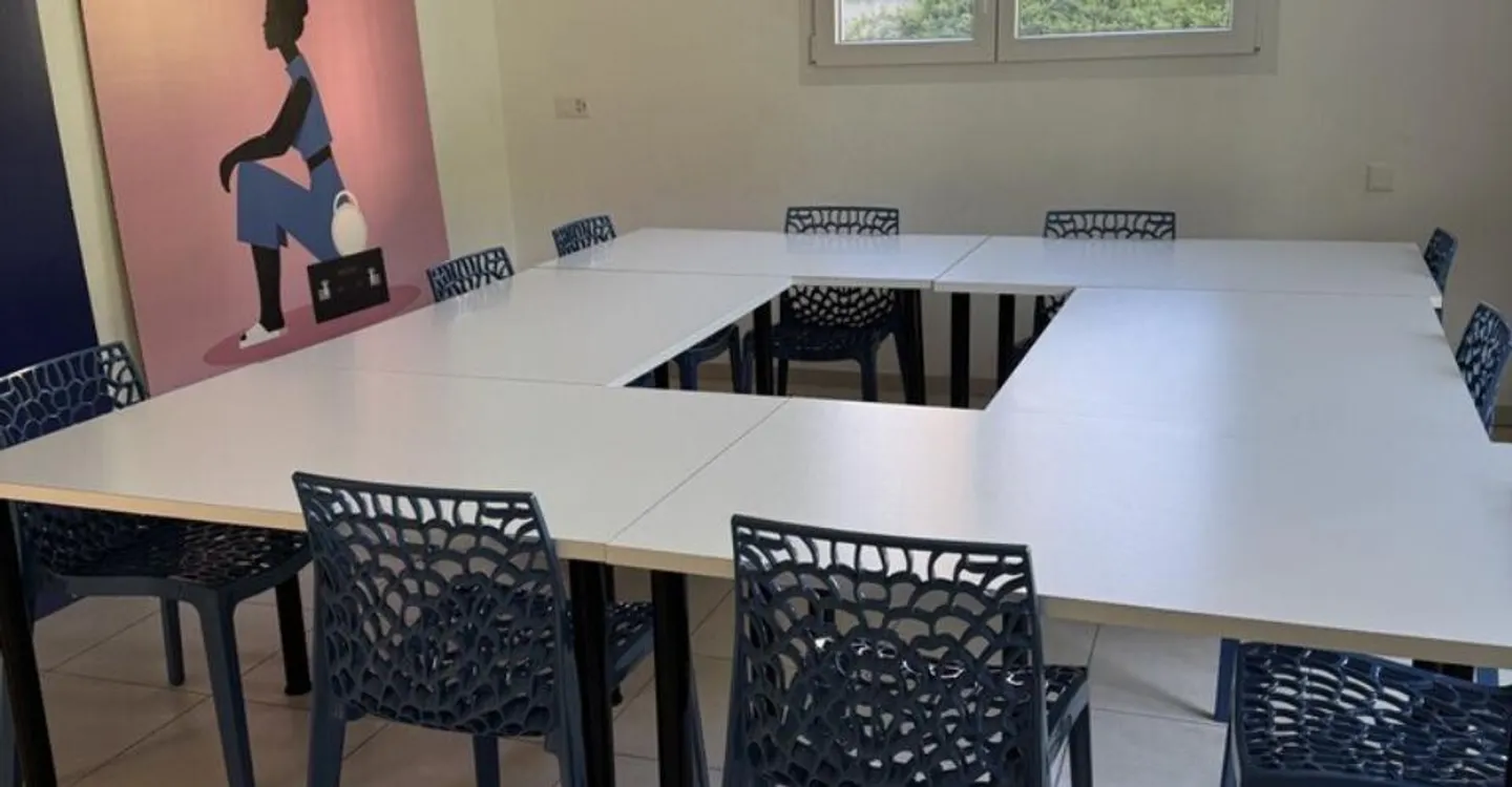Bureau Moderne à Estavayer - Photo 4 sur 6