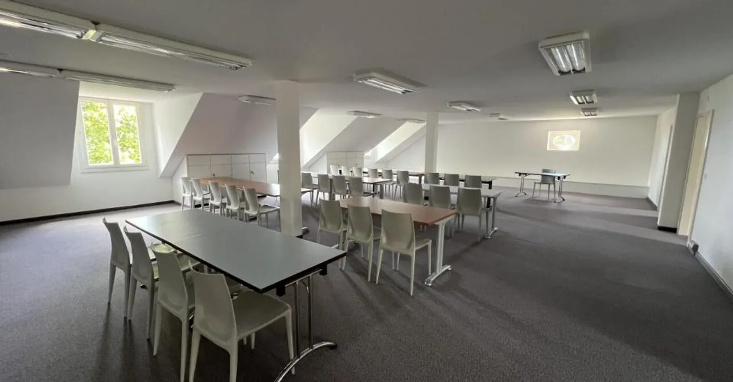 Espace Bureau Modulable au Château - Photo 2 sur 7