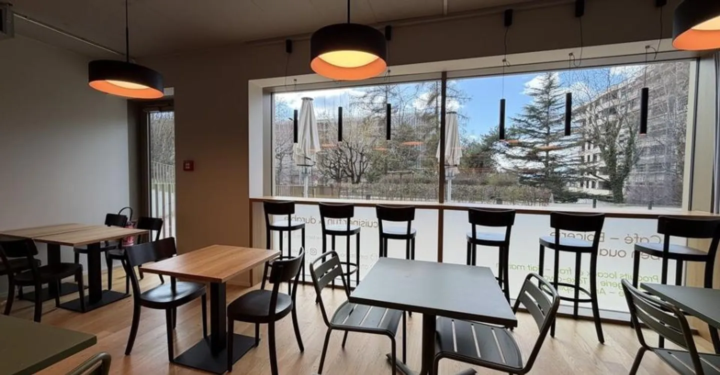 Restaurant - Photo 3 of 7