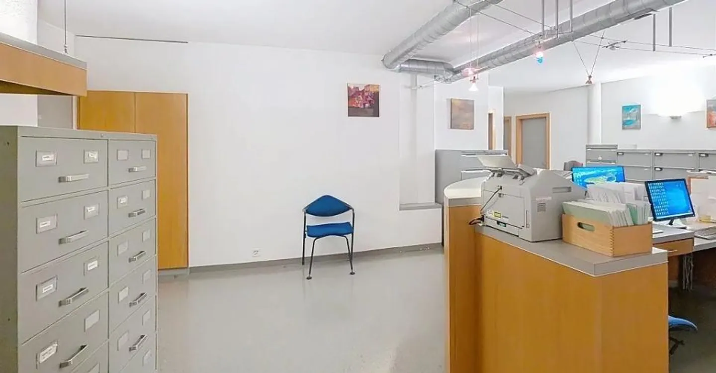 Office - Photo 4 of 10