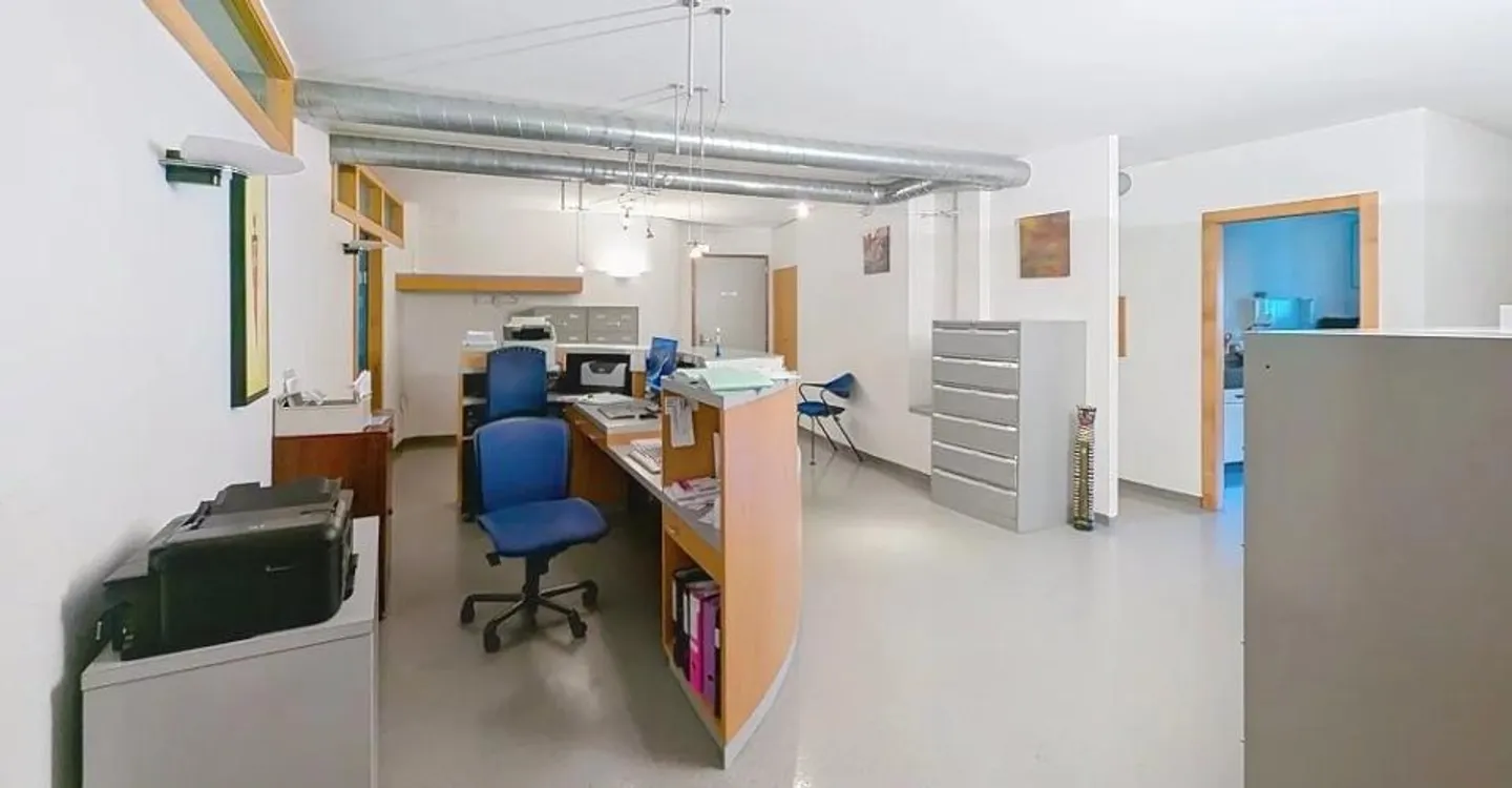 Office - Photo 3 of 10